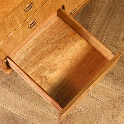 イギリス ヴィンテージ サイドボード