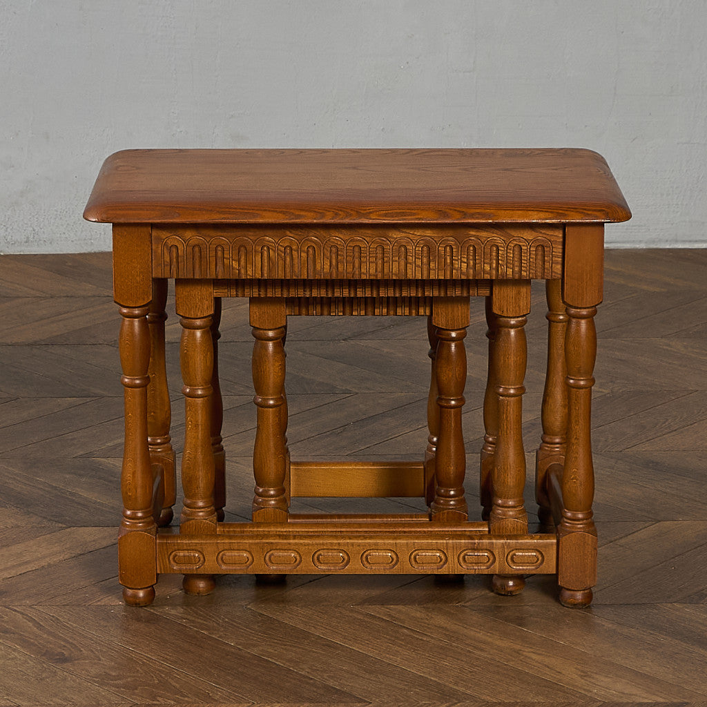 英国 クラシック ネストテーブル