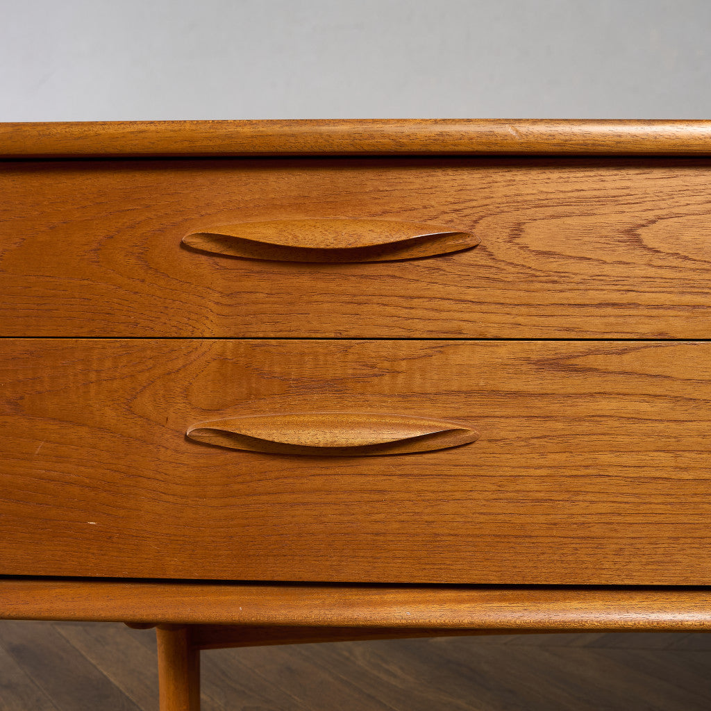 ヴィンテージ サイドボード