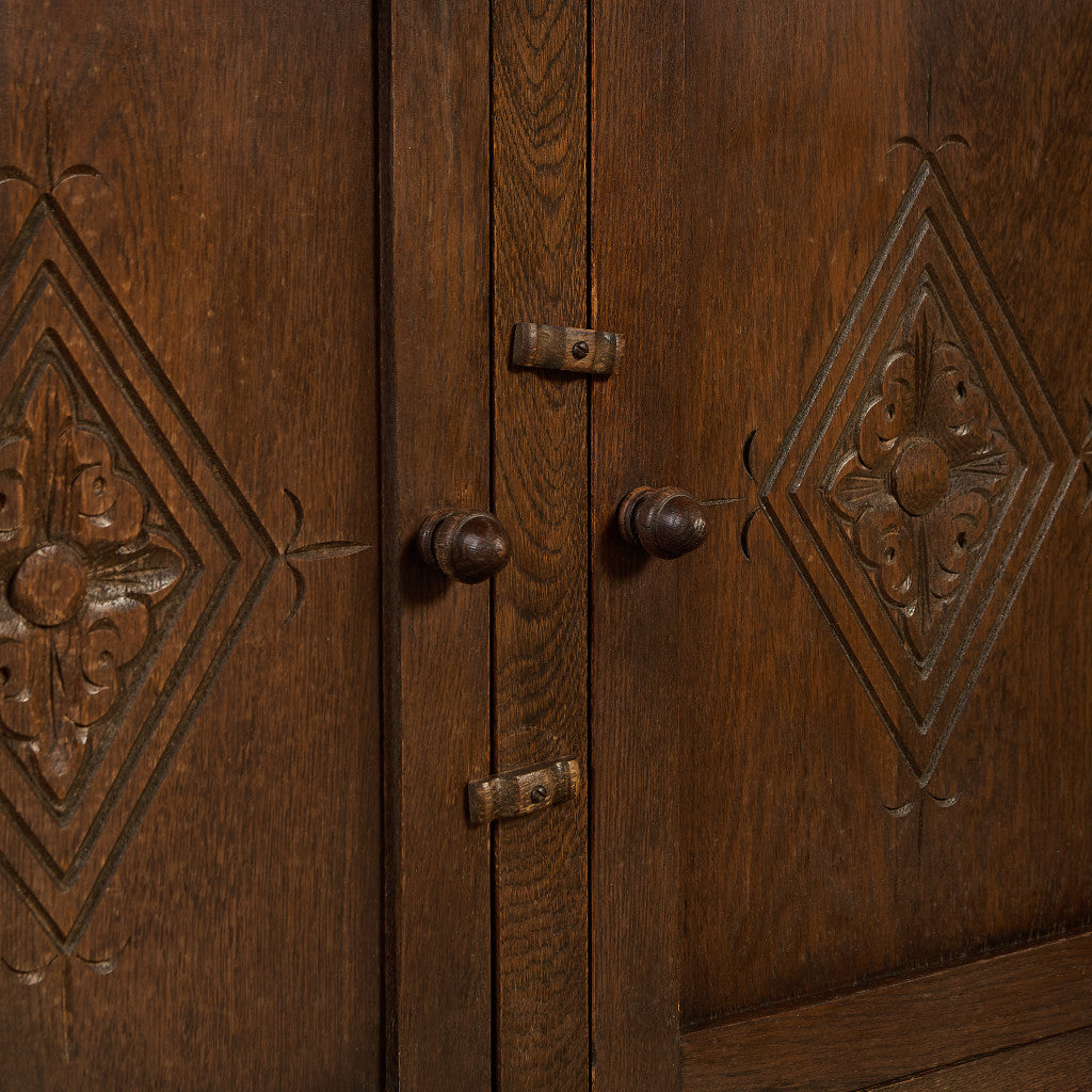 オーク材 ウェルシュドレッサー 食器棚