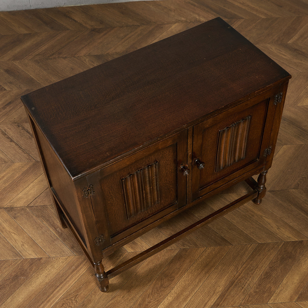 英国 クラシック キャビネット