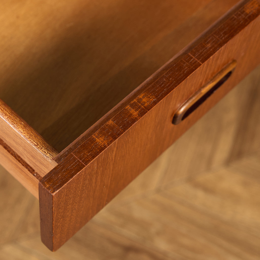 イギリス ヴィンテージ サイドボード ワイド チェスト