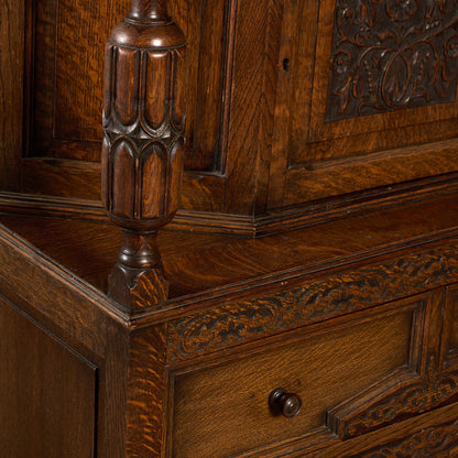 英国 クラシック コートカップボード