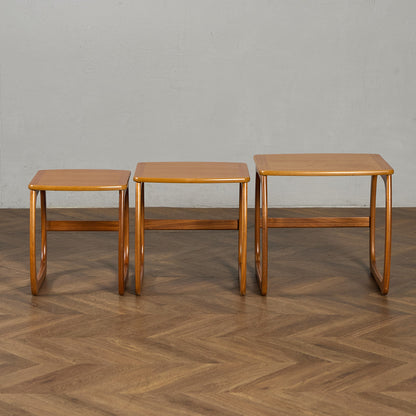 Burlington ネストテーブル