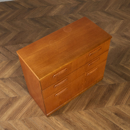 ヴィンテージ 3段チェスト