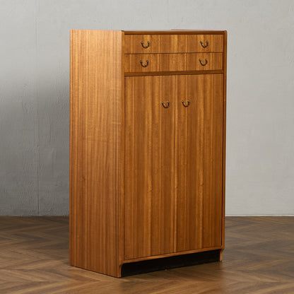 ヴィンテージ ワードローブ