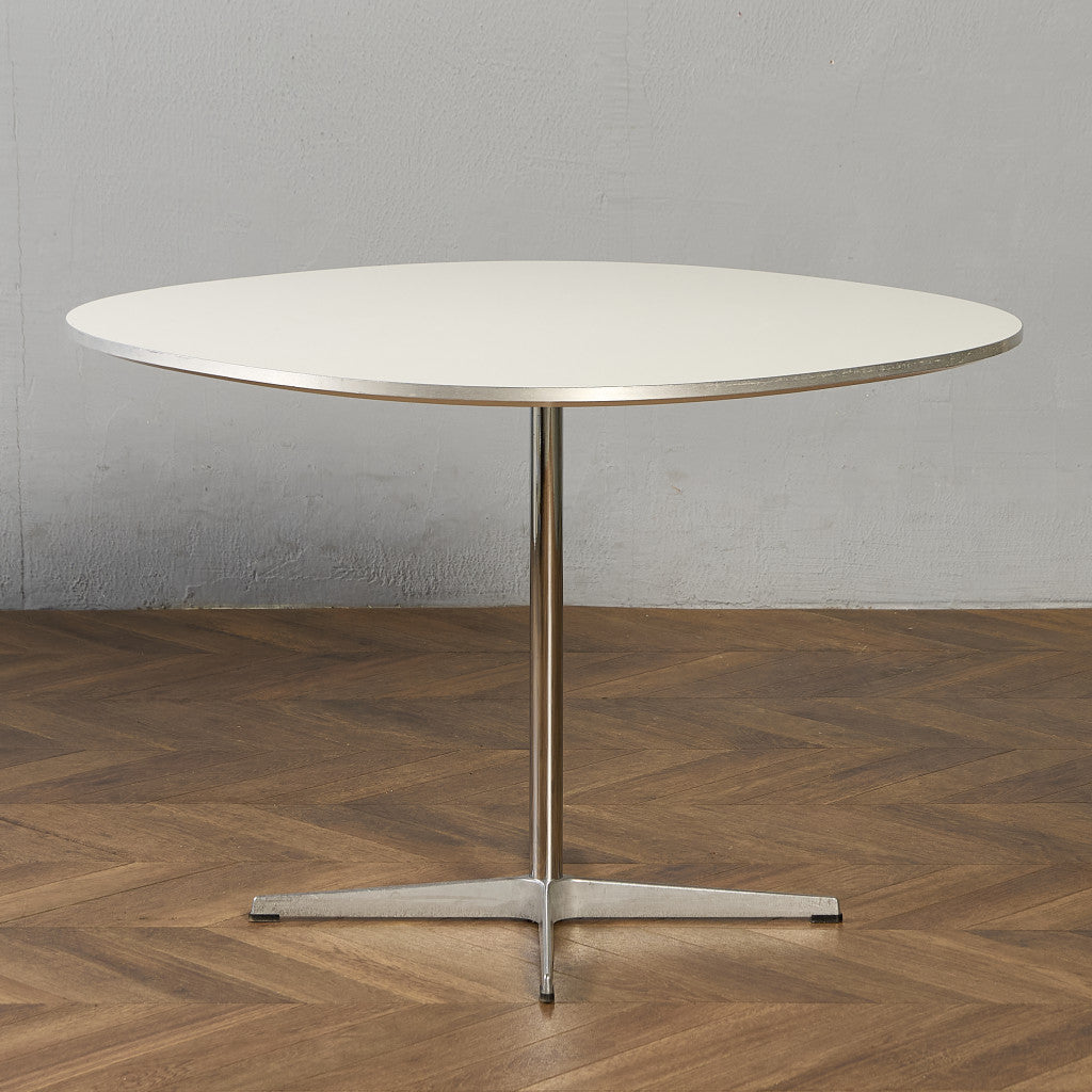 フリッツ・ハンセン Fritz Hansen A603 Super-circular Table スーパー