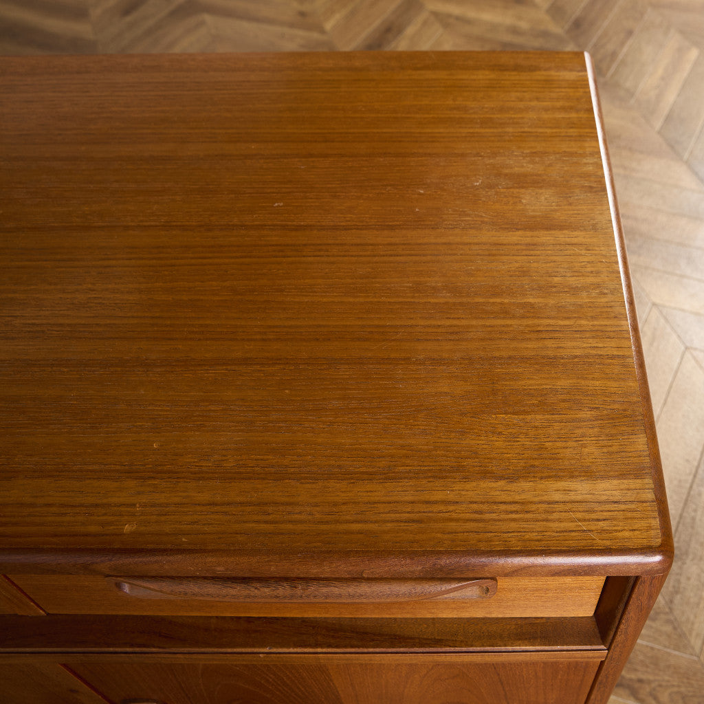 Fresco ヴィンテージ 脚付き サイドボード (4072)