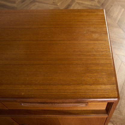 Fresco ヴィンテージ 脚付き サイドボード (4072)