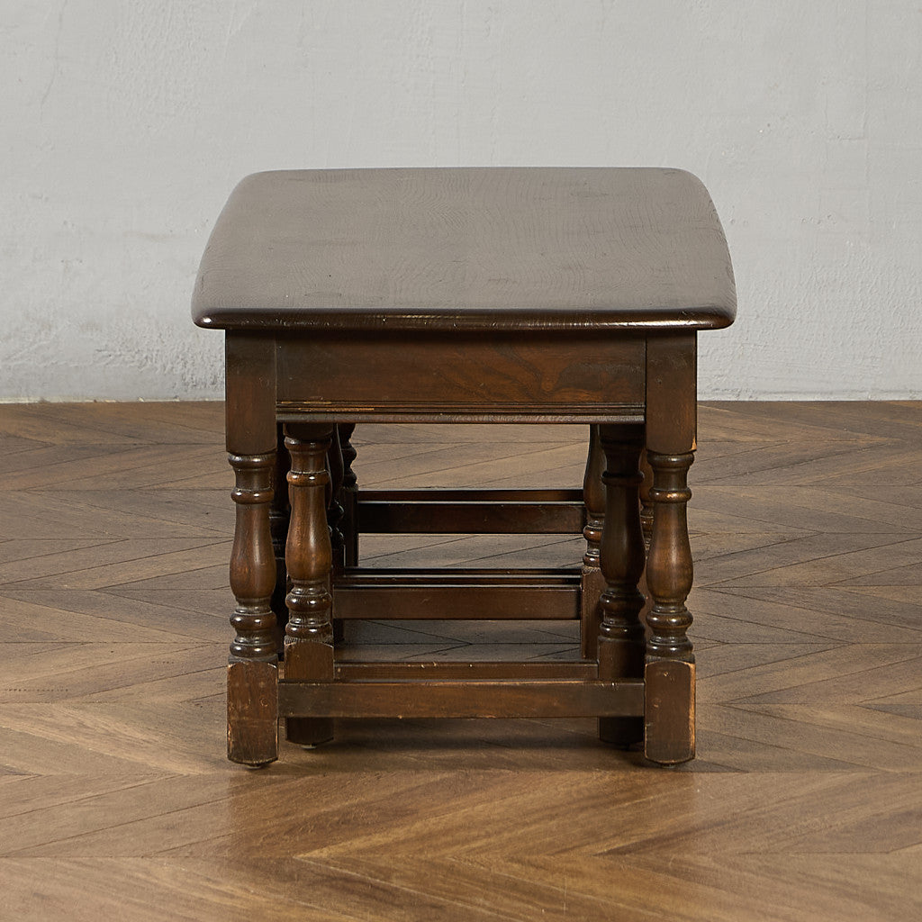 ネスト コーヒーテーブル