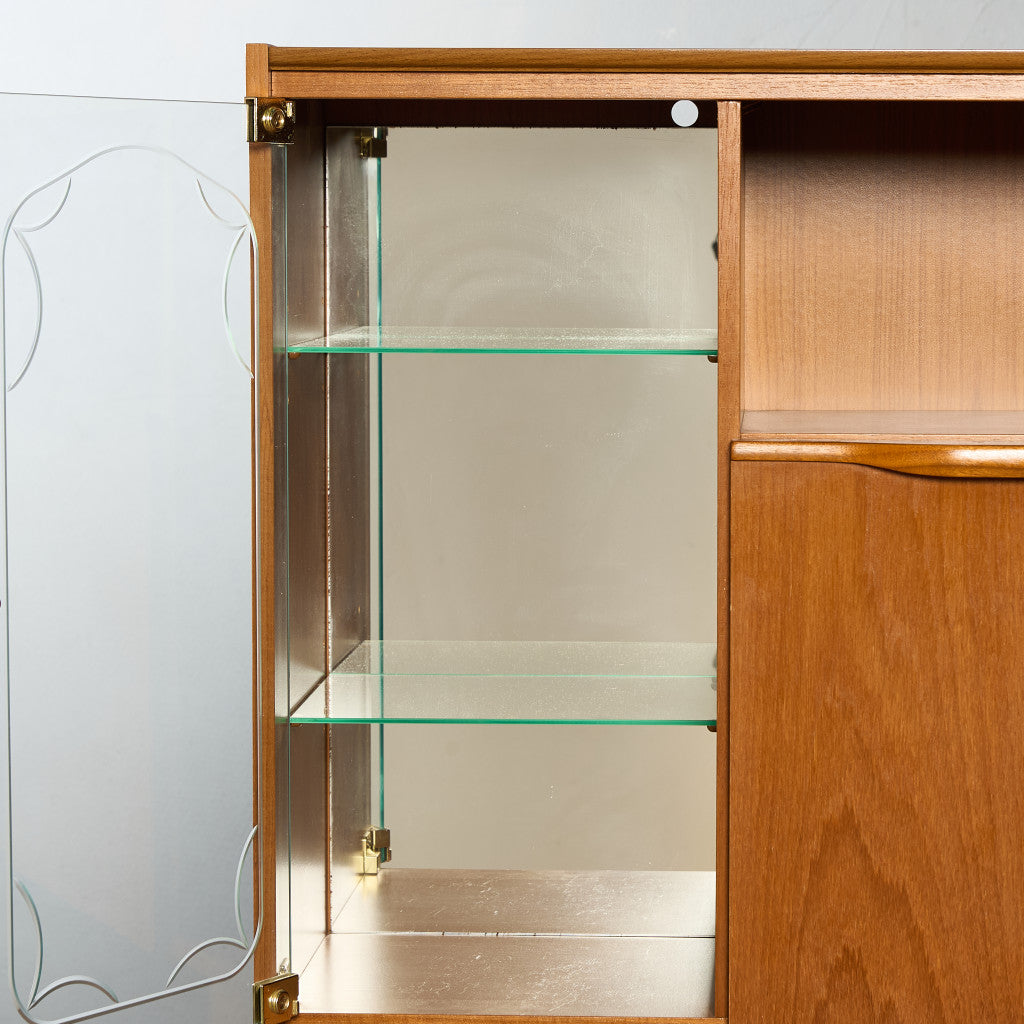 A Quinn (Sales) Ltd ヴィンテージ ウォールユニット