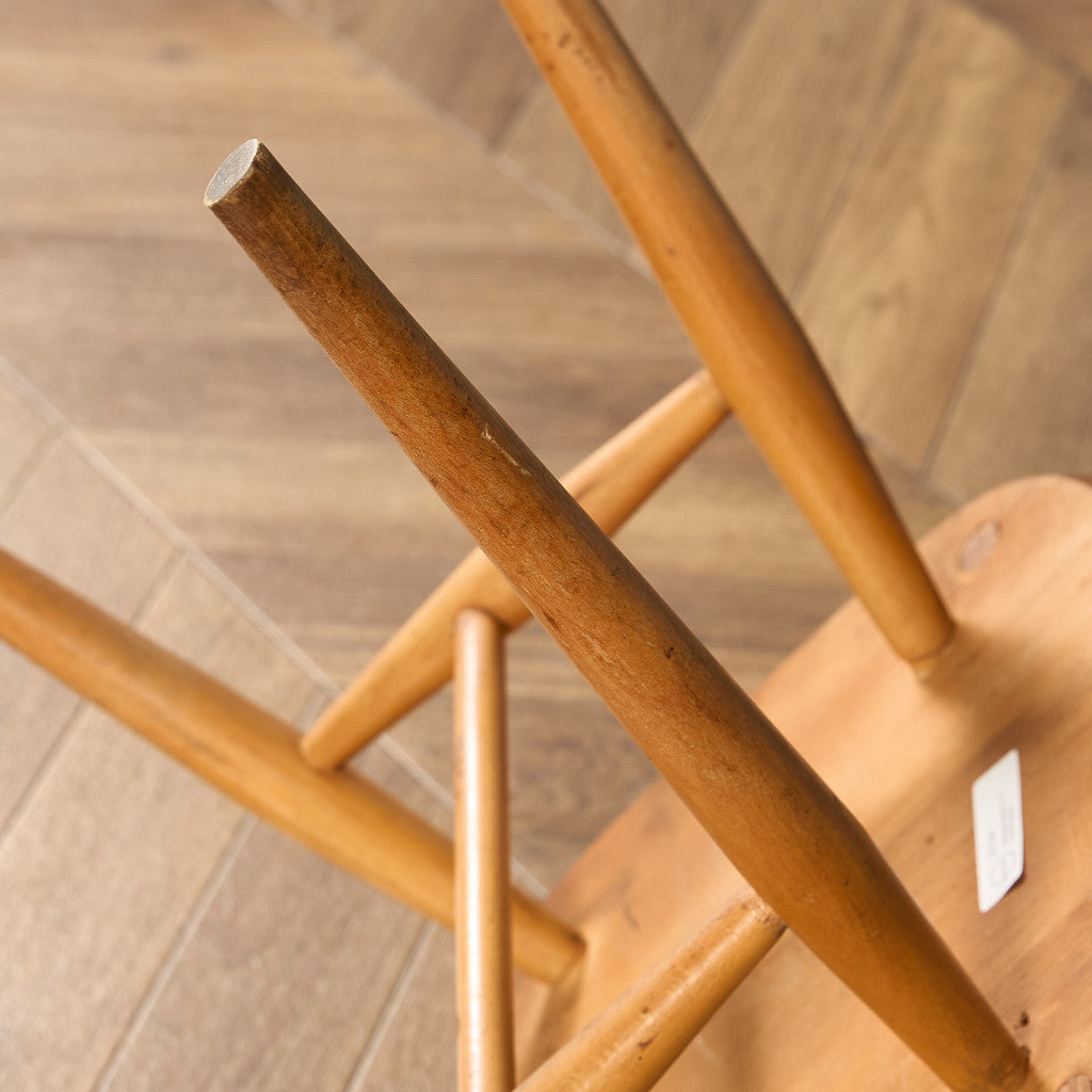 4本 スポーク フープバックチェア