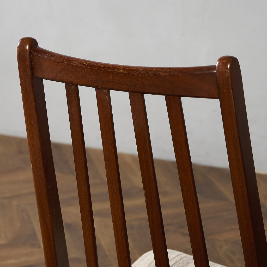 ヴィンテージ スラットバックチェア 座面張替え済み