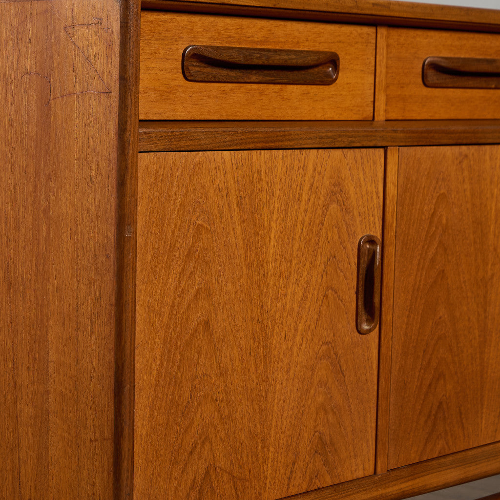 Fresco ヴィンテージ 脚付き サイドボード (4072)