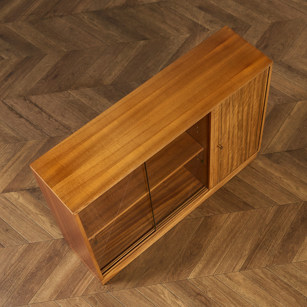 Cumbrae ヴィンテージ ナロー ガラス ブックケース 食器棚