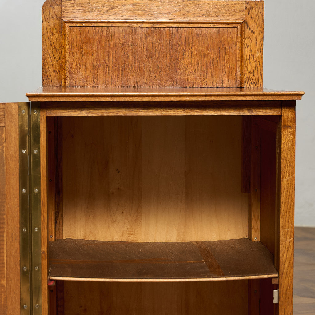 英国 クラシック ベッドサイド キャビネット