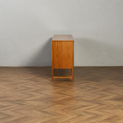 十字扉 ヴィンテージ サイドボード