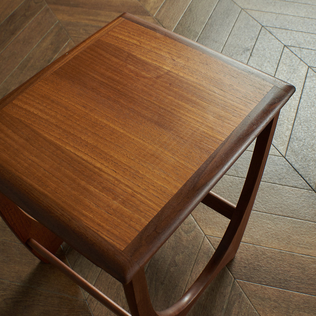 Astro セラミックタイルトップ ネストテーブル (3552D)