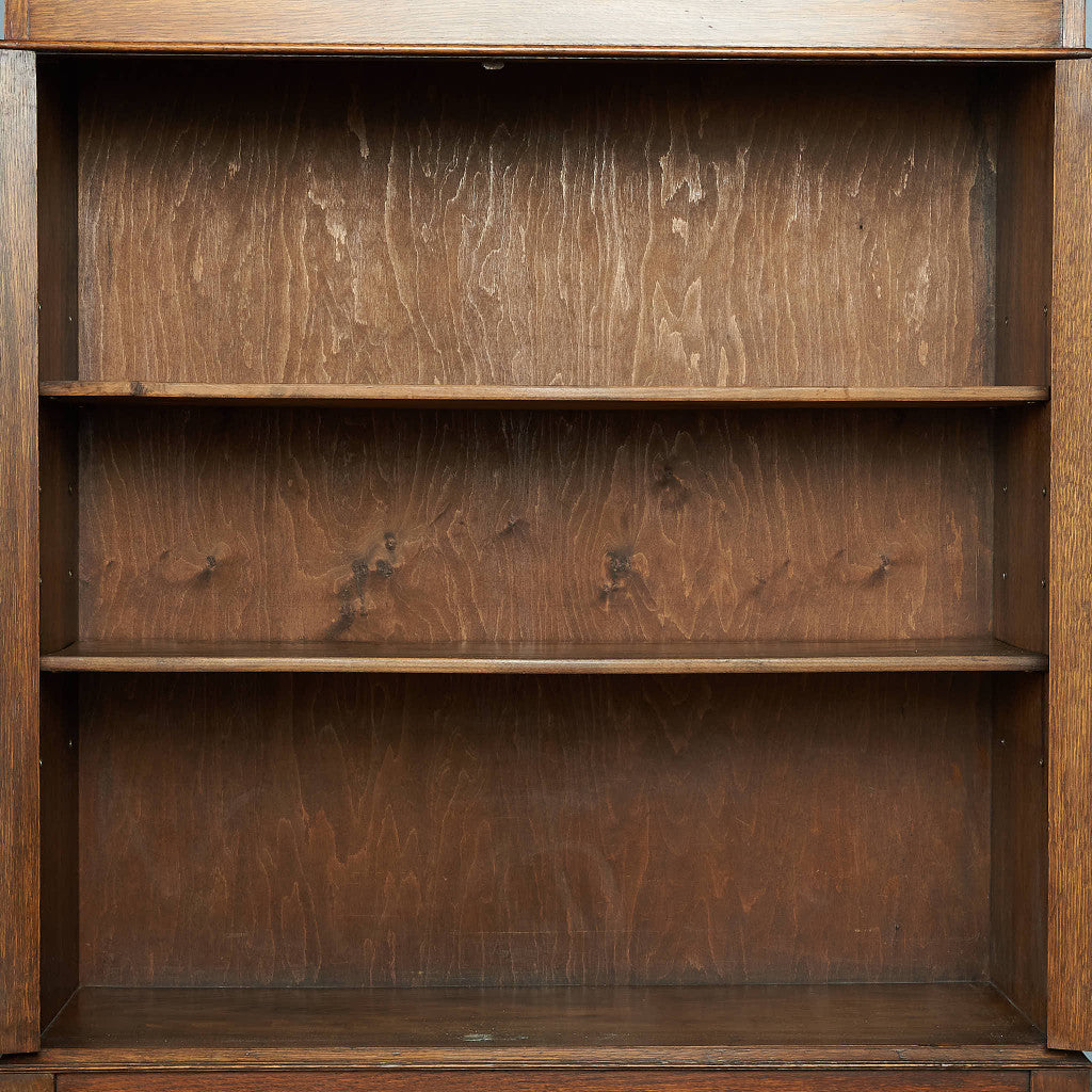 British Classic Bookcase/Cupboard #83888