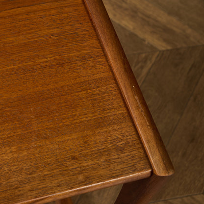 Quadrille ヴィンテージ ネストテーブル