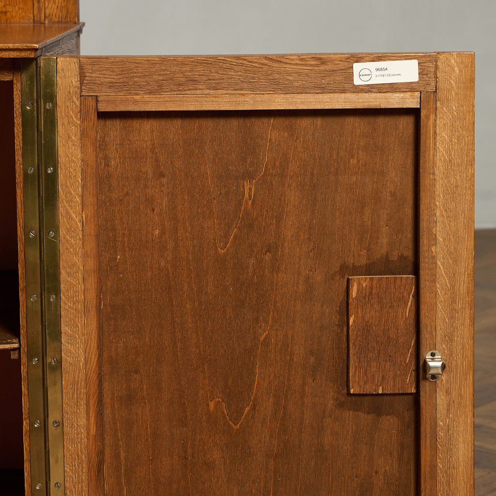 英国 クラシック ベッドサイド キャビネット