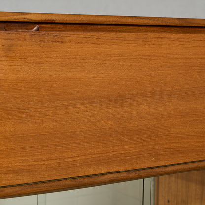 ヴィンテージ ガラスキャビネット