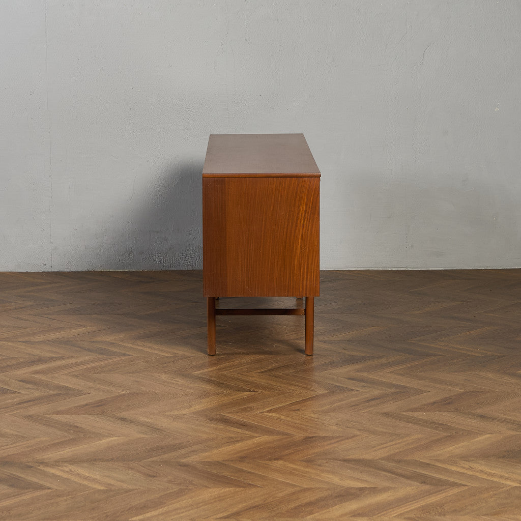 イギリス ヴィンテージ サイドボード カップボード