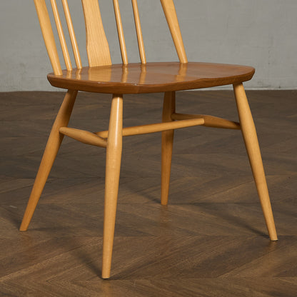 スワンバックチェア  ラウンドメタルラベル