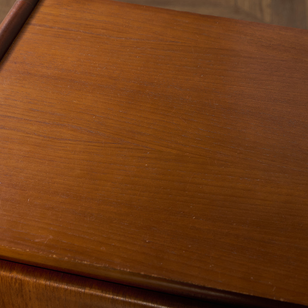 イギリスヴィンテージ サイドボード