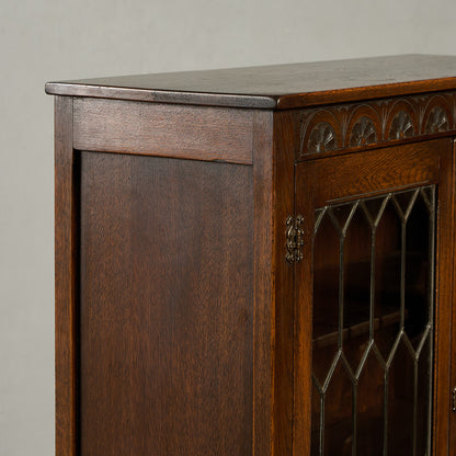 ガラス キャビネット