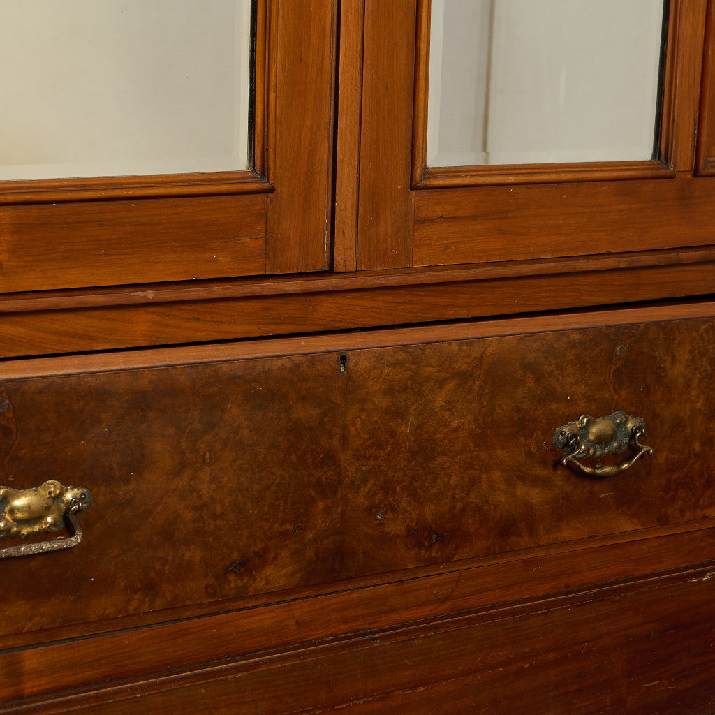 英国 アンティーク ワードローブ