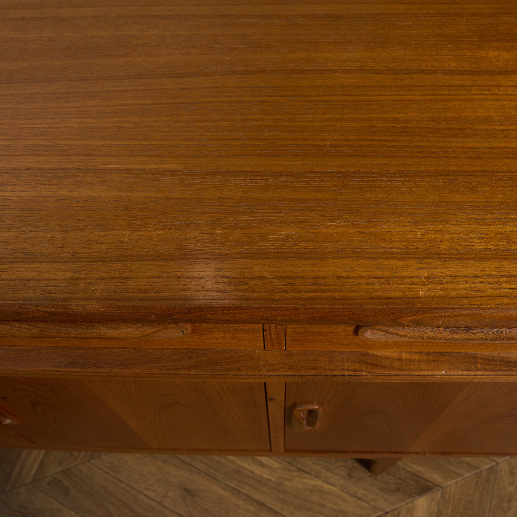 Fresco ヴィンテージ 脚付き サイドボード (4072)