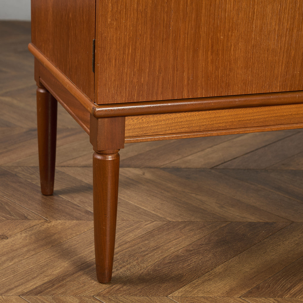 イギリス ヴィンテージ サイドボード