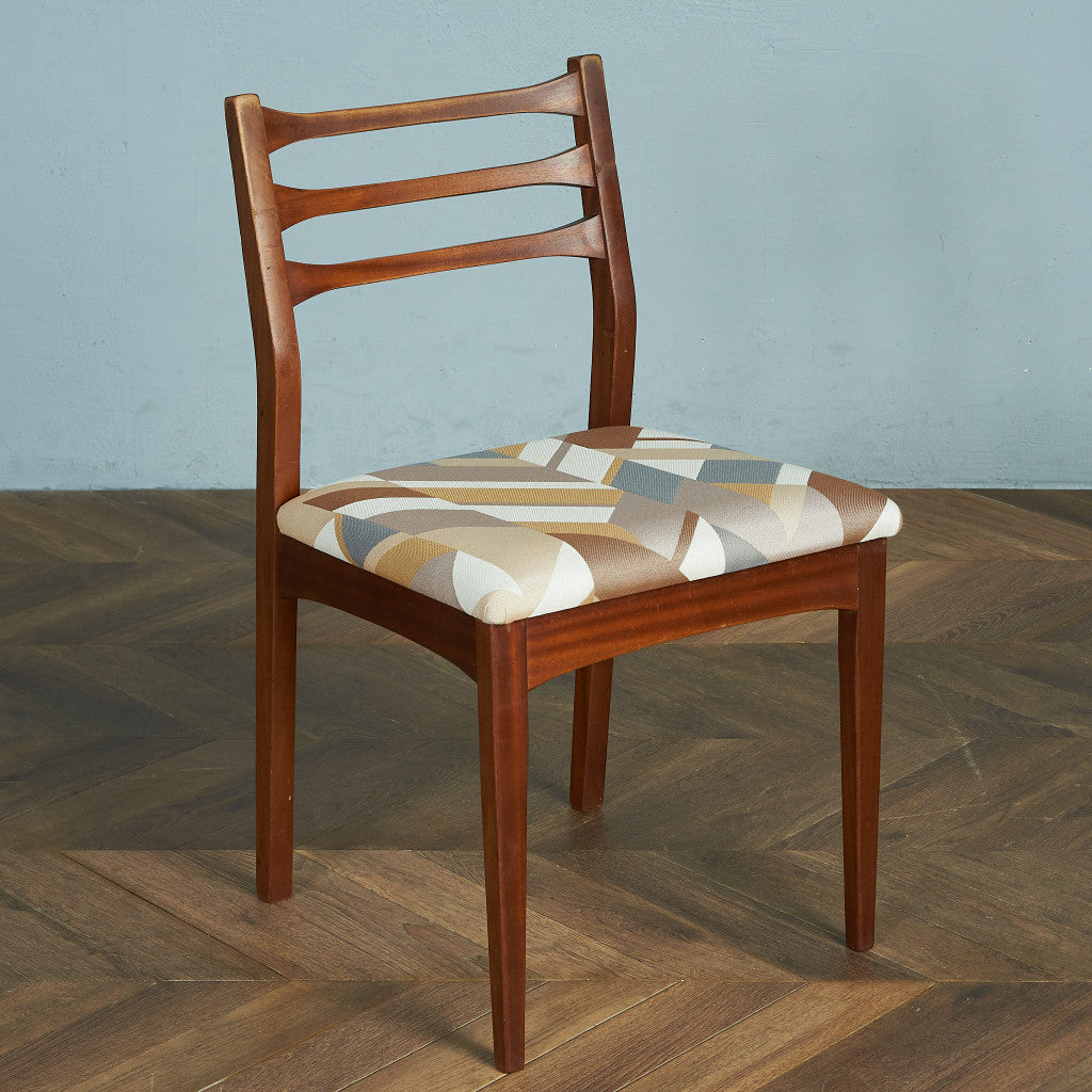 ヴィンテージ ダイニングチェア / 座面張替え済み (LUUM)