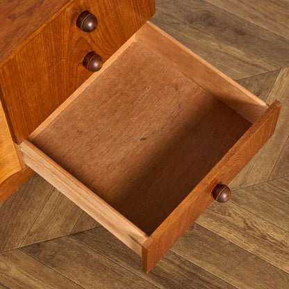 イギリス ヴィンテージ サイドボード