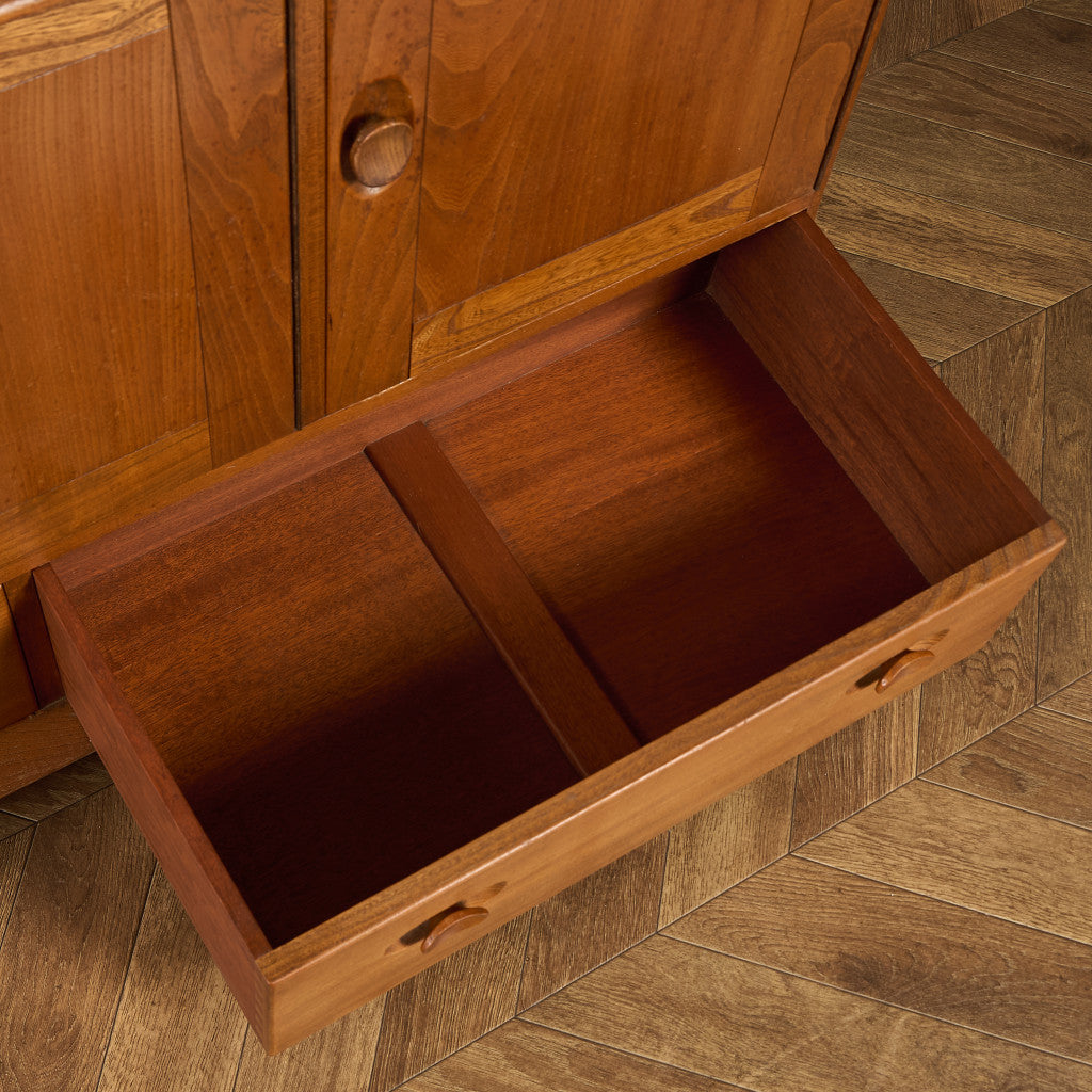 ウィンザー サイドボード