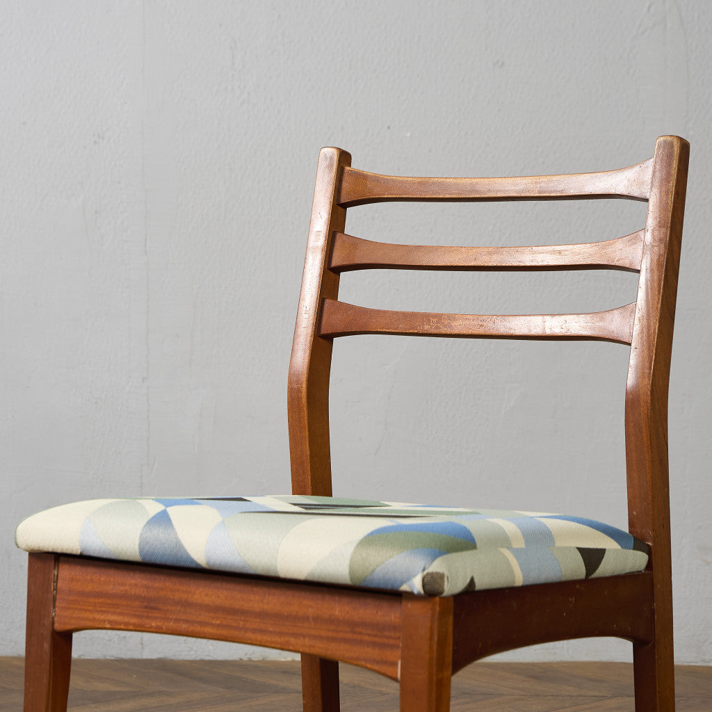 ヴィンテージ ダイニングチェア / 座面張替え済み (LUUM)