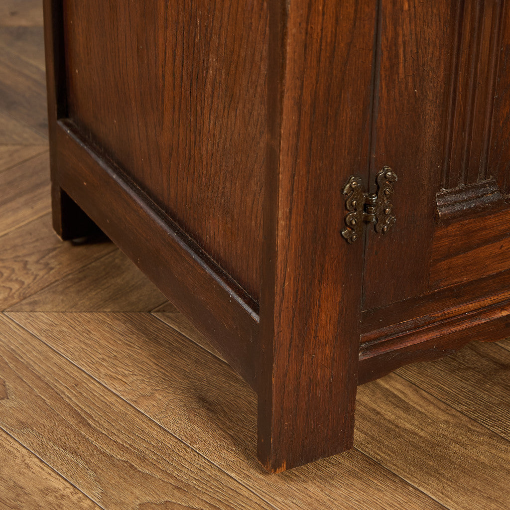 英国 クラシック キャビネット