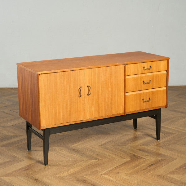 ヴィンテージ サイドボード