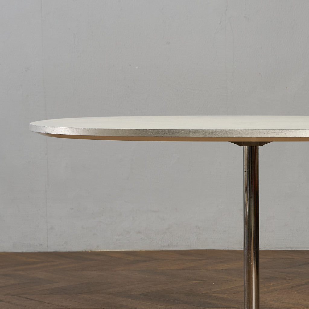 フリッツ・ハンセン Fritz Hansen A603 Super-circular Table スーパー