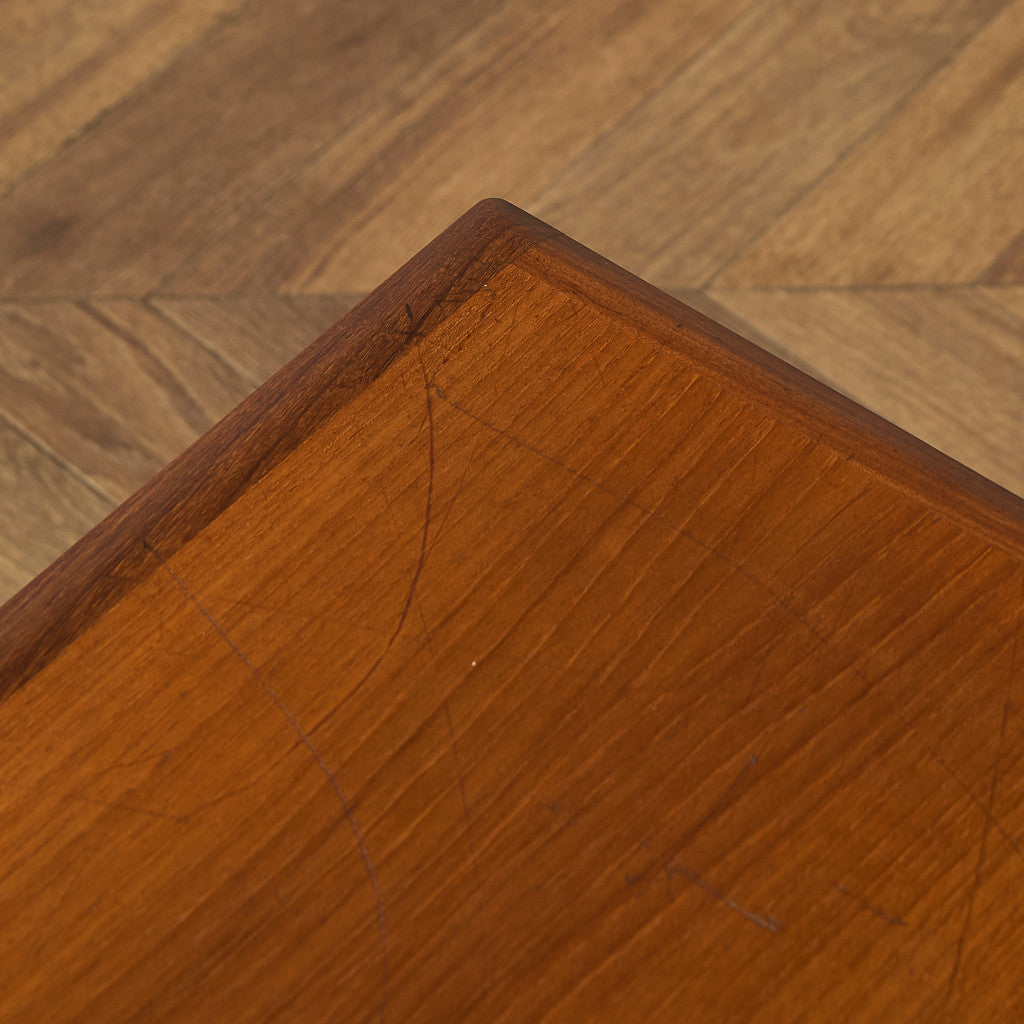 Astro タイルトップ ネストテーブル