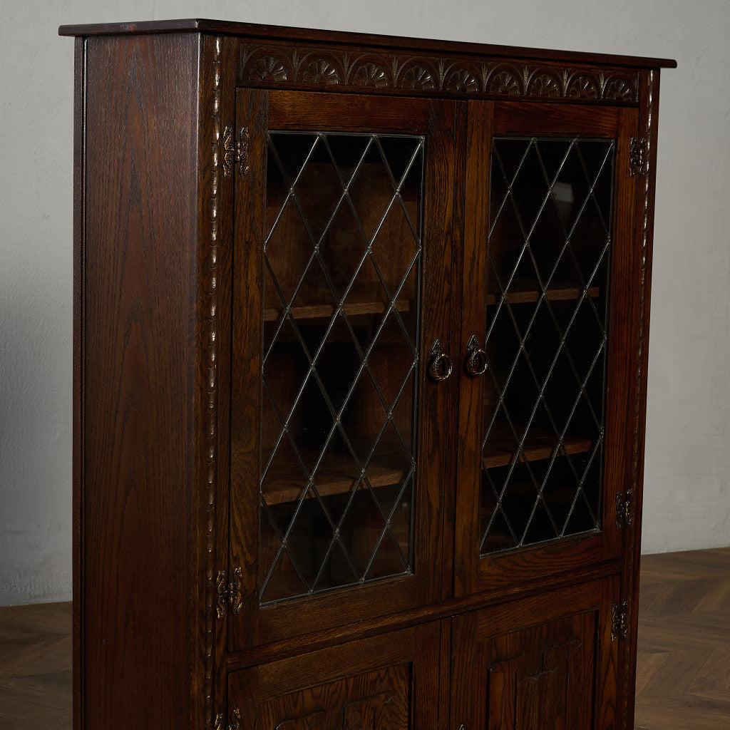 ガラス キャビネット