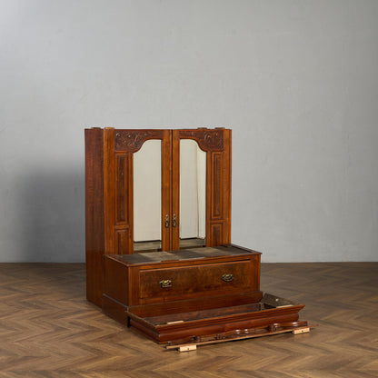 英国 アンティーク ワードローブ