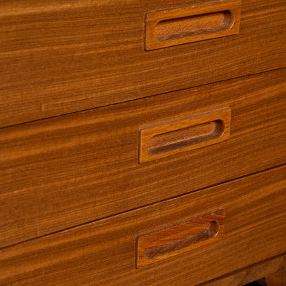 英国 ヴィンテージ 4段 サイドチェスト