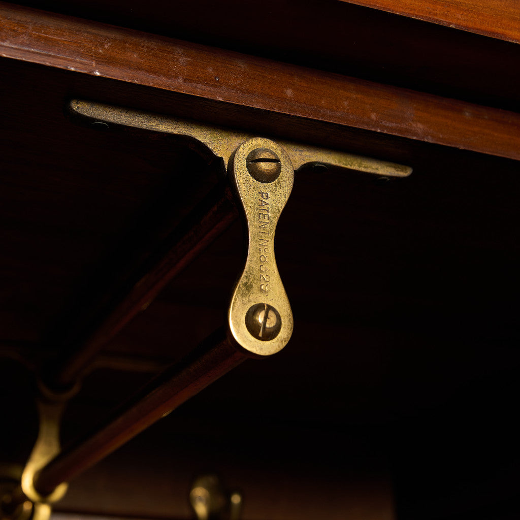 英国 アンティーク ワードローブ