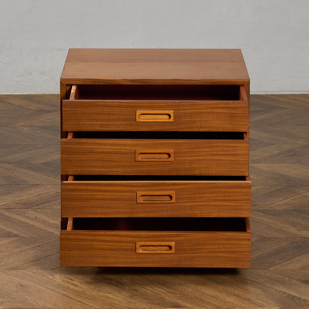 英国 ヴィンテージ 4段 サイドチェスト