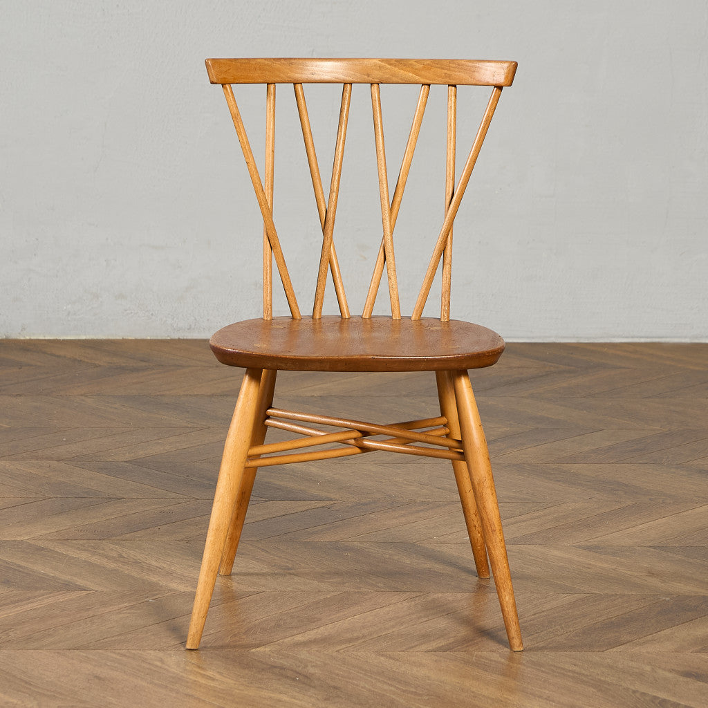 ラティスドチェア