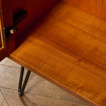 Fresco ガラス ブックケース カスタム アイアン ヘアピンレッグ