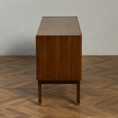 Brass-fitted Tola  ヴィンテージ サイドボード (4005)