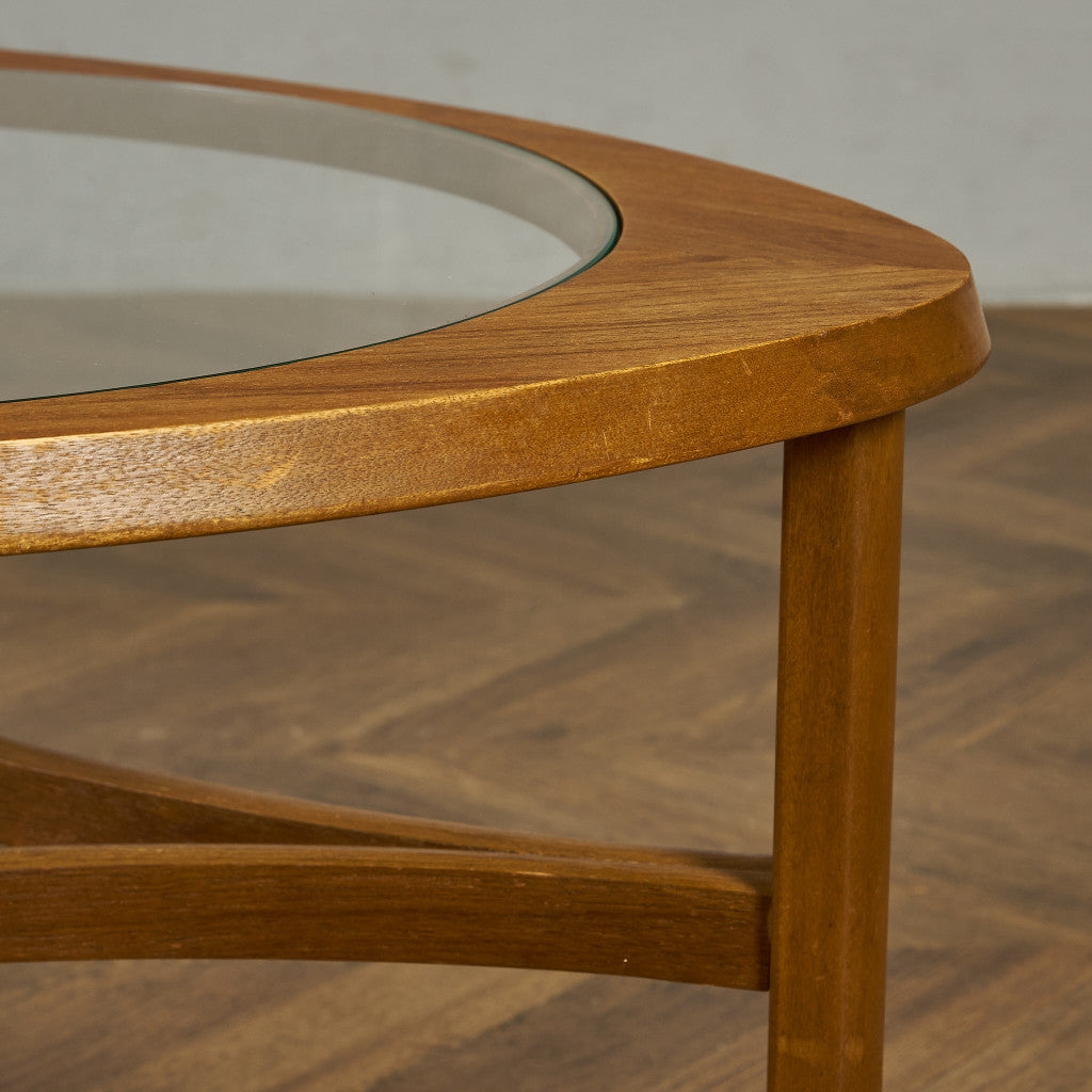 ヴィンテージ トライアングル ガラストップテーブル